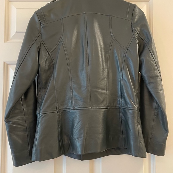 Bernardo Dark Green Grayish Soft Leather Jacket Size XS.  EUC. - Picture 7 of 11